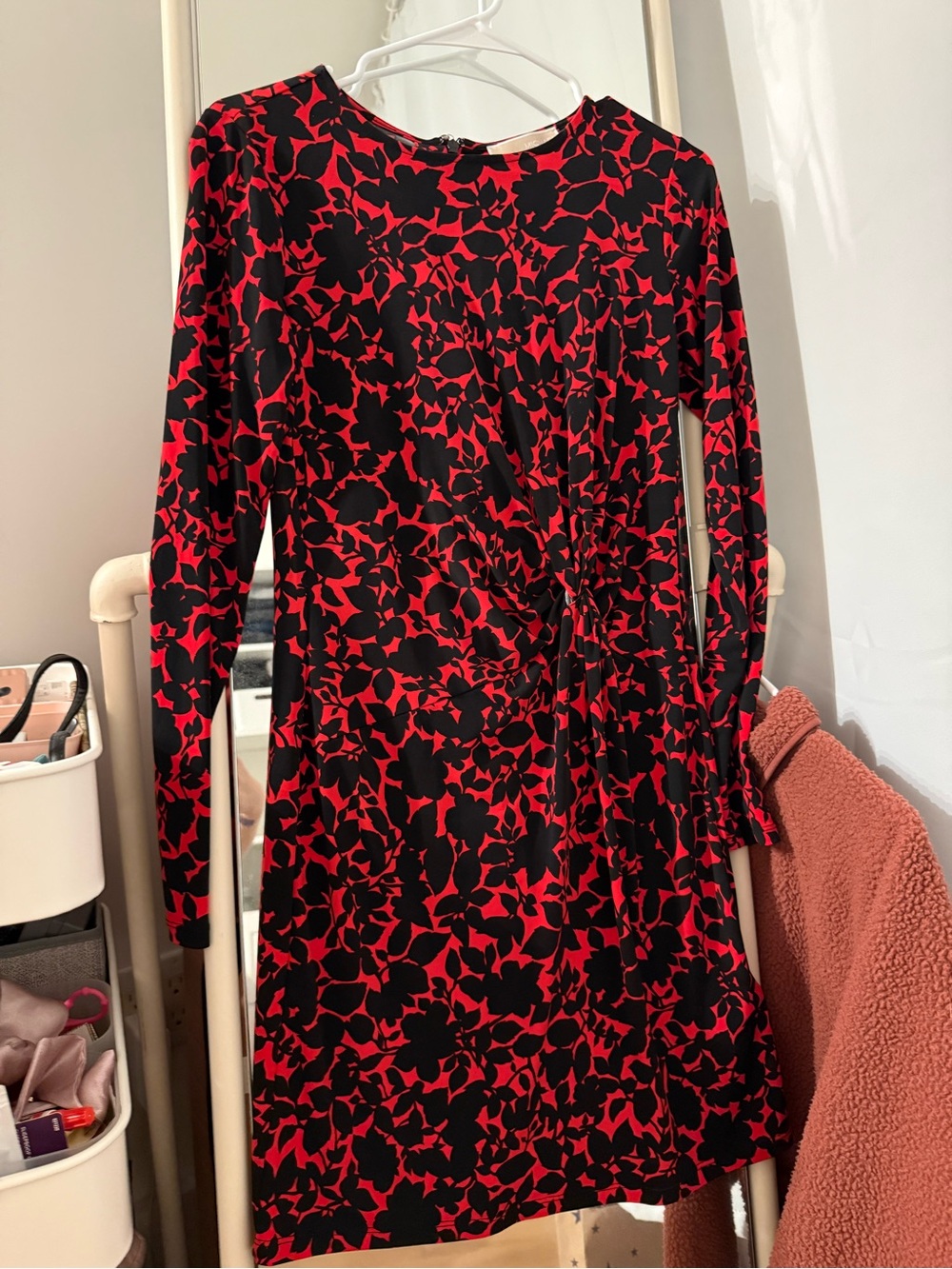 Michael Kors Red Black Floral Long Sleeve Ruched Knot Dress - Size P